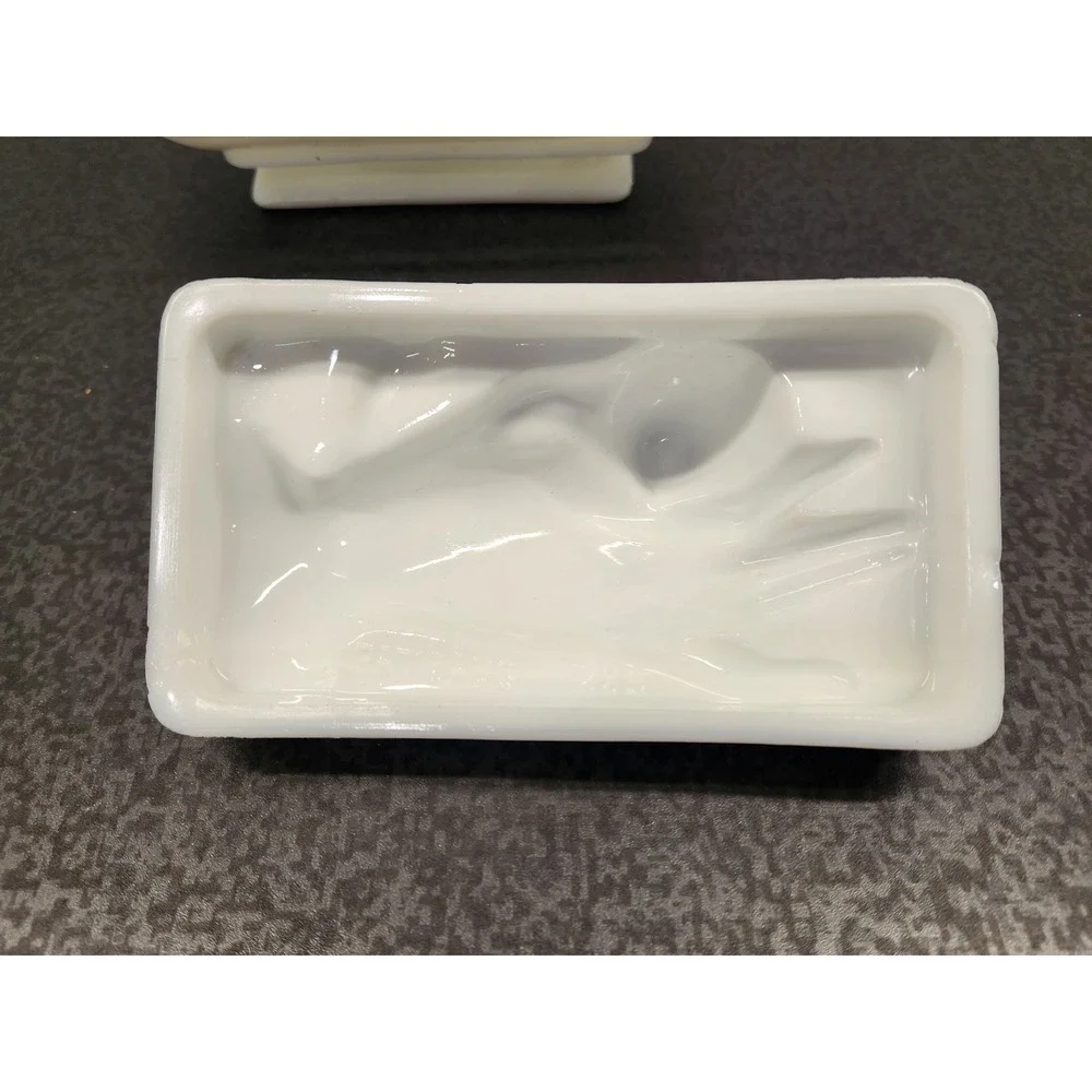 Atterbury Milk Glass Hand with Bird Lace Edge Trinket Dish Pat 1889 Good READ